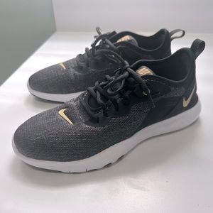 Women’s Nike Flex TR9 size 8